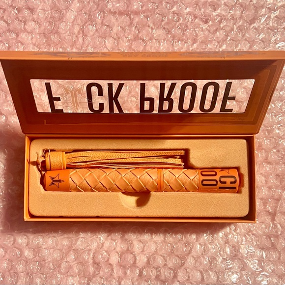 Jeffree Star Cosmetics F PROOF MASCARA BLOOD ORANGE Coral Eye Makeup Beauty NEW - Picture 6 of 11